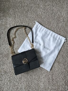 Michael Kors Greenwich Small Leather Convertible Bag